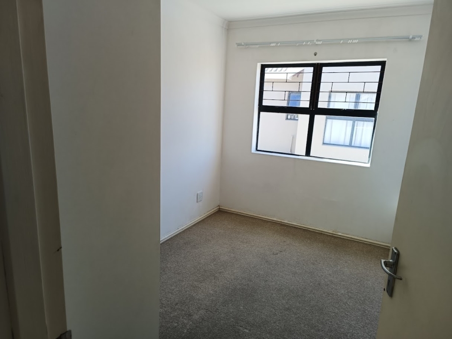 To Let 3 Bedroom Property for Rent in Parklands Western Cape